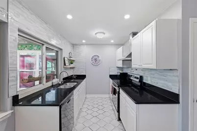 2208 Biscayne Drive W, Irving, TX 75060 - Photo 11