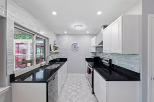 2208 Biscayne Dr W, Irving, TX 75060 - Photo 11