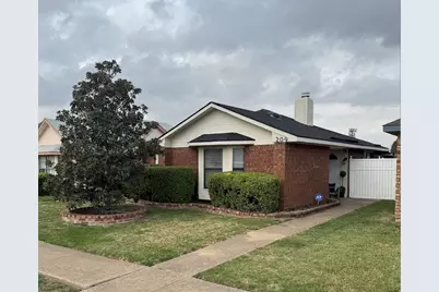 209 Overland Trail, Mesquite, TX 75149 - Photo 1