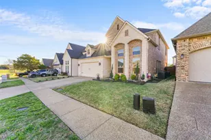 1705 Prestwick Ln, Ennis, TX 75119 - Photo 3