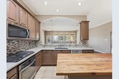 3516 Heatherbrook Drive, Arlington, TX 76001 - Photo 9