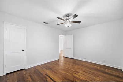 1654 Hansboro Avenue, Dallas, TX 75224 - Photo 13