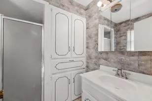 2012 Pebblecreek Dr, Cleburne, TX 76033 - Photo 17