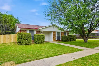 5900 Stardust Drive S, Watauga, TX 76148 - Photo 3