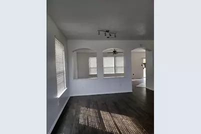 513 Pineview Lane, Fort Worth, TX 76140 - Photo 3