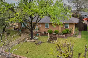 2516 Pinebluff Dr, Dallas, TX 75228 - Photo 3