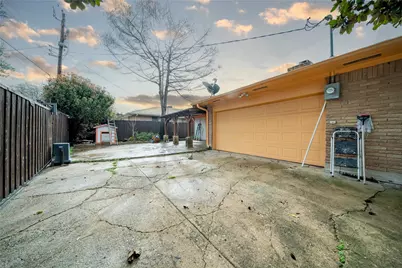 2516 Pinebluff Drive, Dallas, TX 75228 - Photo 21