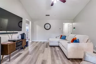 3820 Flamingo Ln, Irving, TX 75062 - Photo 3