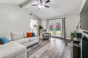 3820 Flamingo Ln, Irving, TX 75062 - Photo 7