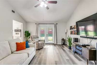 3820 Flamingo Lane, Irving, TX 75062 - Photo 5