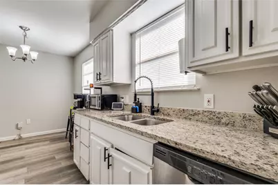 3820 Flamingo Lane, Irving, TX 75062 - Photo 9