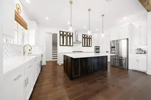 2050 W Elm Mott Dr, Waco, TX 76705 - Photo 7