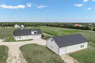 2050 W Elm Mott Dr, Waco, TX 76705 - Photo 33