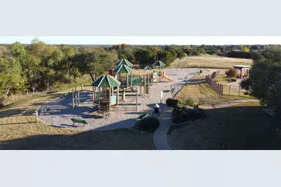 8229 Retreat Boulevard, Cleburne, TX 76033 - Photo 21