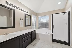 4426 Hanover St, Grand Prairie, TX 75052 - Photo 17