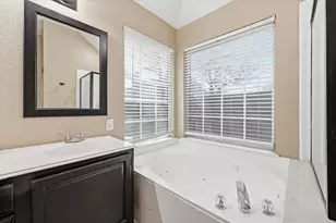 4426 Hanover St, Grand Prairie, TX 75052 - Photo 19