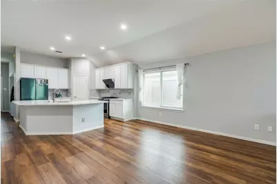 6513 Redwood Lane, The Colony, TX 75056 - Photo 11