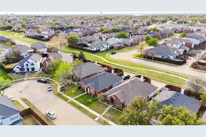 6513 Redwood Lane, The Colony, TX 75056 - Photo 3