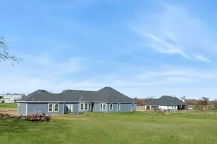 715 Co Rd 4599, Boyd, TX 76023 - Photo 35