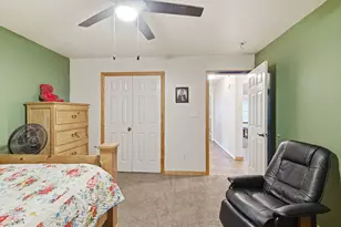 301 Rhoades Ln, Springtown, TX 76082 - Photo 23