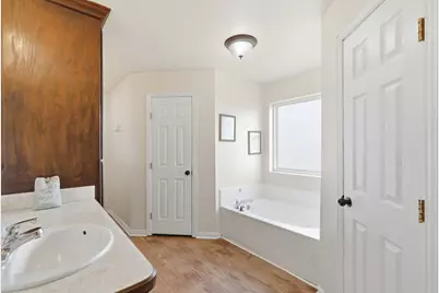 301 Rhoades Lane, Springtown, TX 76082 - Photo 13