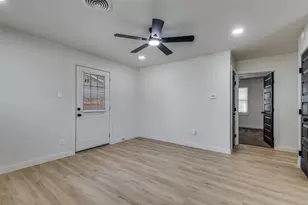 125 W Fuller Dr, Euless, TX 76039 - Photo 11