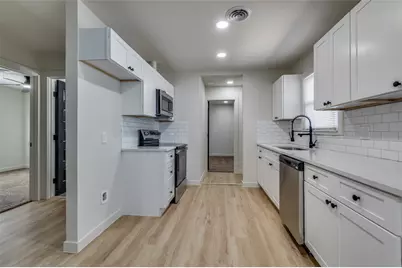 125 W Fuller Drive, Euless, TX 76039 - Photo 7