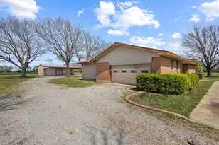 215 Westfield Wy, Whitewright, TX 75491 - Photo 27