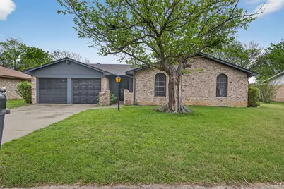 6913 Gettysburg Drive, Forest Hill, TX 76140 - Photo 1