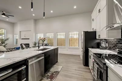 2618 Carpenter Avenue, Dallas, TX 75215 - Photo 13