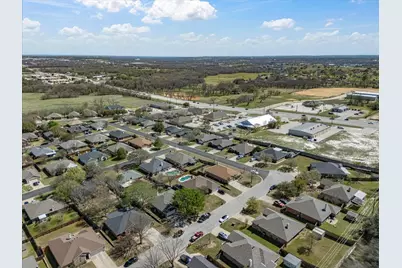 210 Wellington Trail, Weatherford, TX 76085 - Photo 37