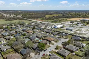 210 Wellington Trail, Weatherford, TX 76085 - Photo 37
