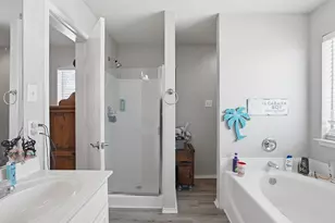 210 Wellington Trail, Weatherford, TX 76085 - Photo 13