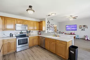 210 Wellington Trail, Weatherford, TX 76085 - Photo 25