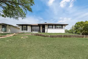 10823 Meadowcliff Ln, Dallas, TX 75238 - Photo 3