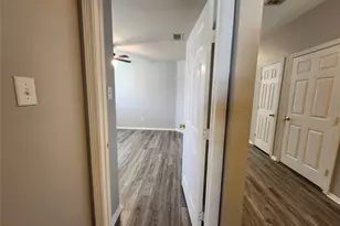 4710 Ashbury Ln, Mansfield, TX 76063 - Photo 5