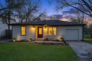 3005 Maple Ave, Greenville, TX 75402 - Photo 1