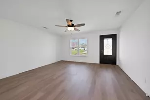 3005 Maple Ave, Greenville, TX 75402 - Photo 7