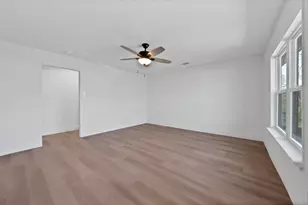 3005 Maple Ave, Greenville, TX 75402 - Photo 7