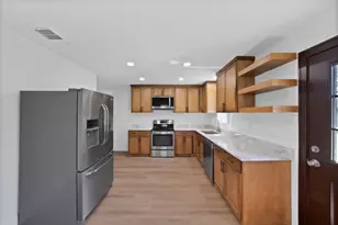 3005 Maple Ave, Greenville, TX 75402 - Photo 15