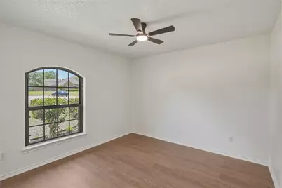 2226 Diamond Oaks Drive, Garland, TX 75044 - Photo 19