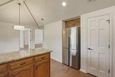 2226 Diamond Oaks Drive, Garland, TX 75044 - Photo 9