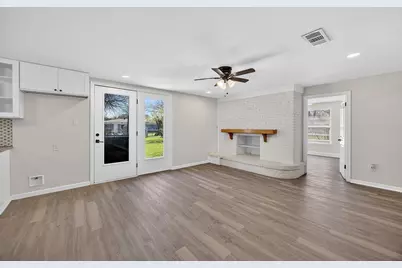 108 Dupont Circle, Fort Worth, TX 76134 - Photo 3