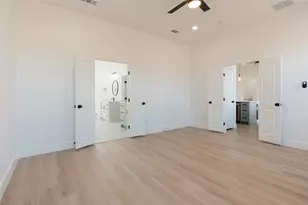 592 Highview Ct, Godley, TX 76044 - Photo 9