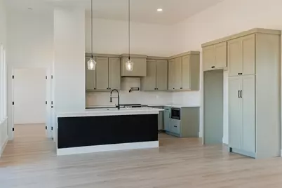 592 Highview Court, Godley, TX 76044 - Photo 3