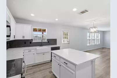 2459 Silverado Trail, Grand Prairie, TX 75052 - Photo 17