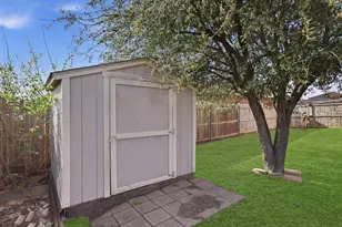 2459 Silverado Trail, Grand Prairie, TX 75052 - Photo 35