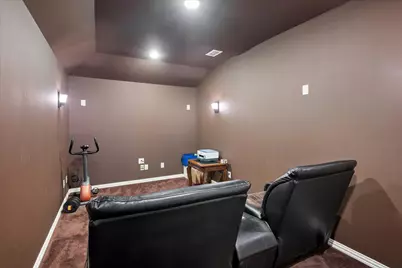 7327 Clementine Drive, Irving, TX 75063 - Photo 17