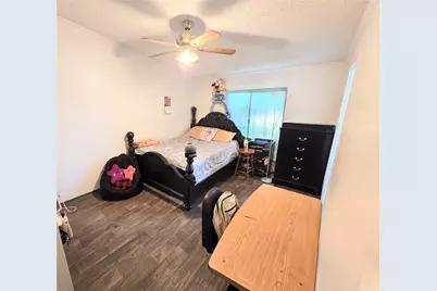 813 W 12th Street, Cameron, TX 76520 - Photo 21