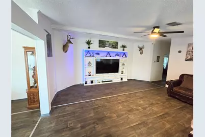 813 W 12th Street, Cameron, TX 76520 - Photo 5